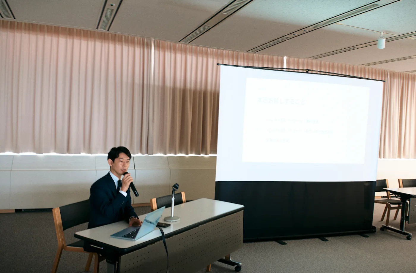 CEO Atsushi Nagashima speaking at the Niigata Prefecture Tourism Fan Development Council